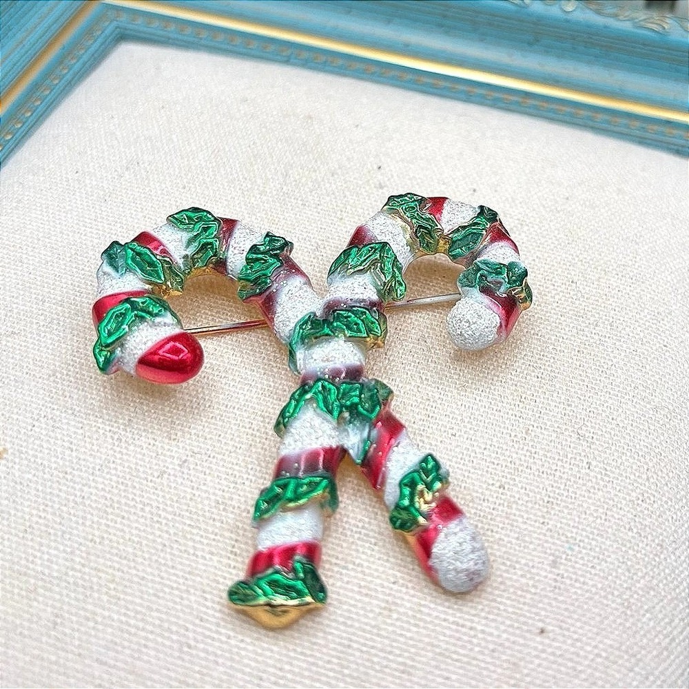 Vintage VTG Christmas Candy Cane Brooch Gold Tone Red Green Enamel Glitter Pin